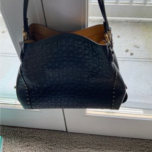 Coach- Edie Shoulder Bag 31 in Signature Leather With Rivets